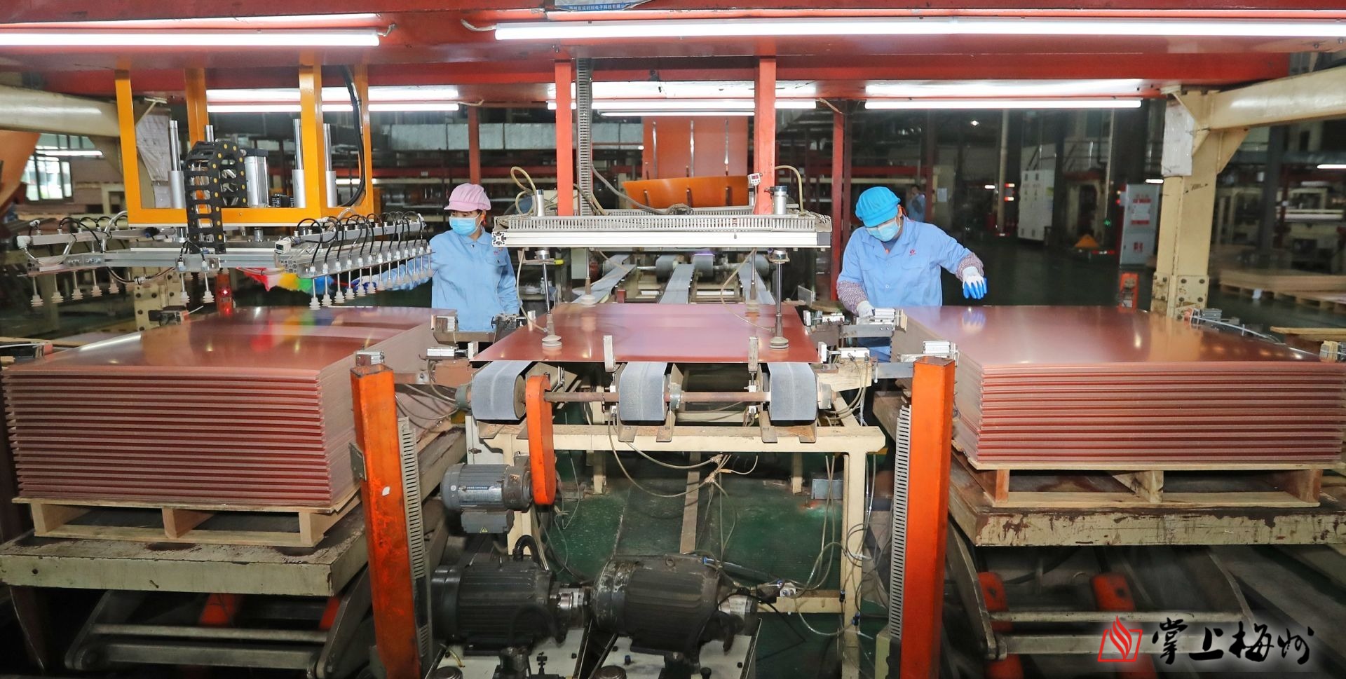 工業(yè)技改增產(chǎn)能 疫情之下“選客戶”！威利邦電子2021年產(chǎn)值突破10億元大關(guān)